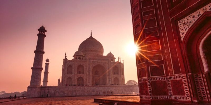 Stunning Beauty Of Taj Mahal In Sunrise